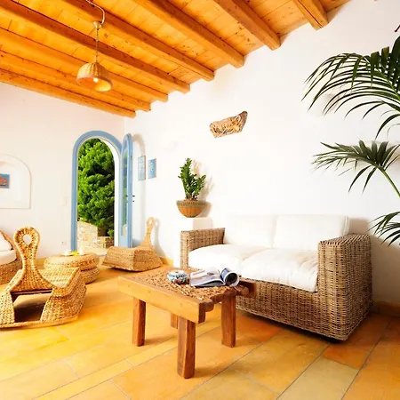 Dreamy In Andros, With Private Pool And Stunning Sea View Makrotándalo